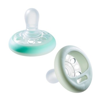 Tommee Tippee CTN Dudlík Night zelená 0-6m 2ks